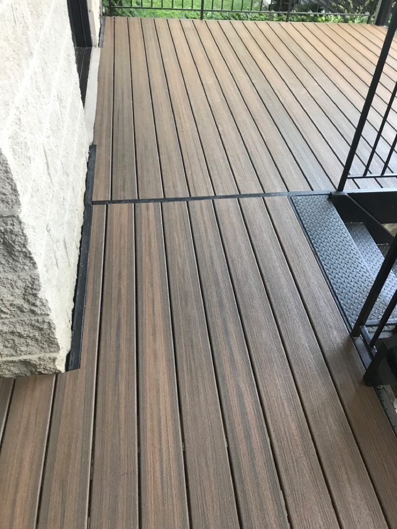 Deck renovation by Chicago Deck Expert