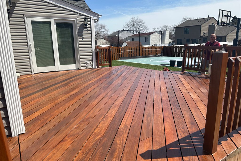 Restored Ipe exotic hardwood deck in Chicago