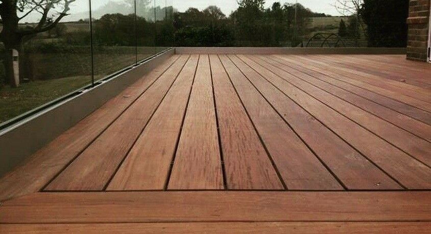 Cool deck with glass railing